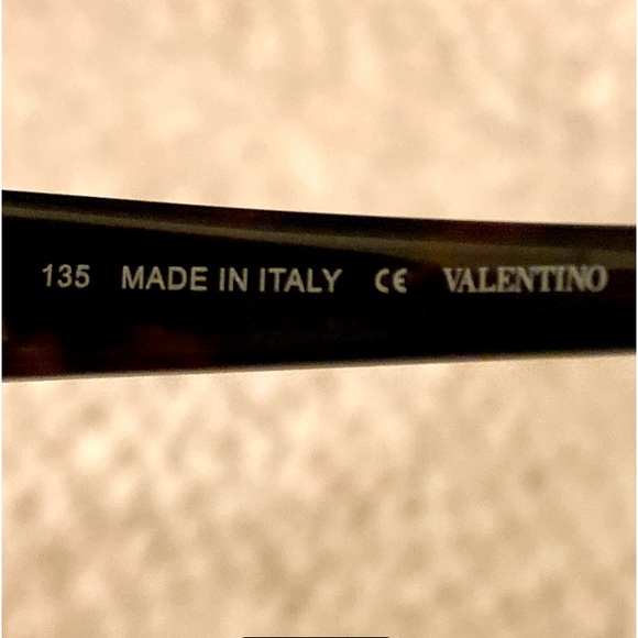 VALENTINO Sunglasses - Picture 14 of 16
